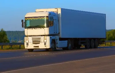 İzmir ile Altınözü Arası Öğrenci Eşyası Taşıma